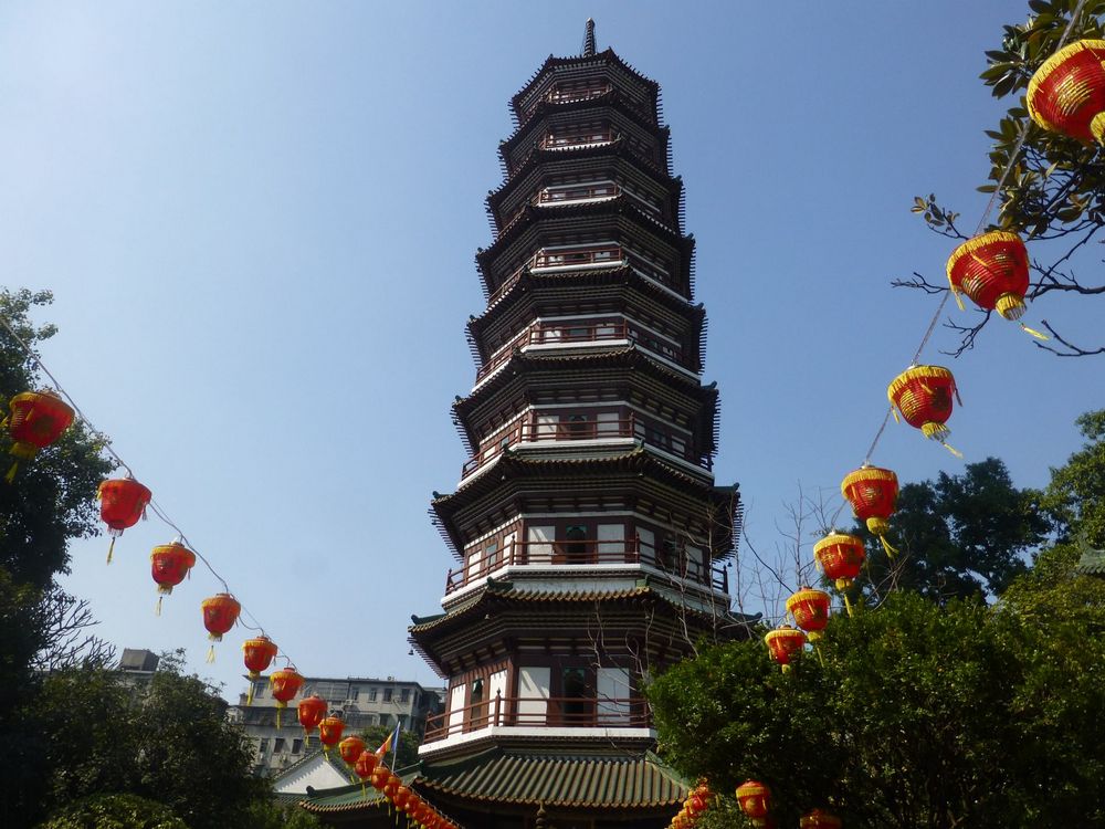 Достопримечательности Гуанчжоу: Храм шести баньяновых деревьев