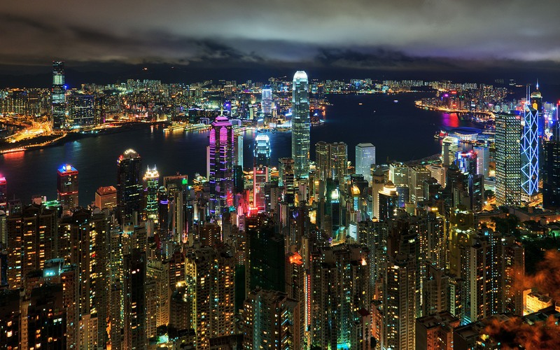 Ночная панорама Гонконга с пика Виктории