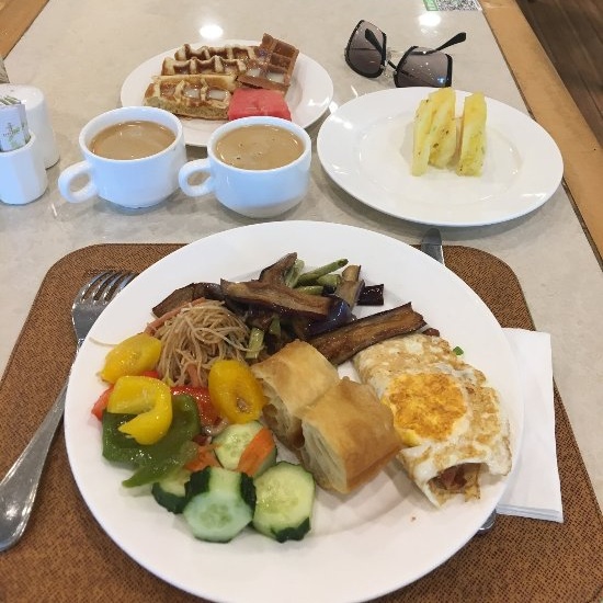 Примерный завтрак в отеле Саншайн Резорт Интайм Санья 5*, Китай 