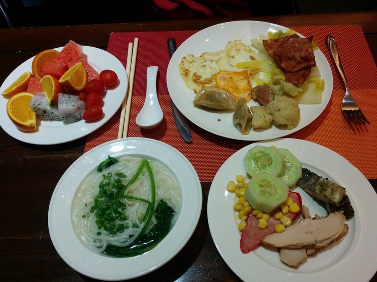 Завтрак в отеле Барри Бутик 5*, Китай Санья