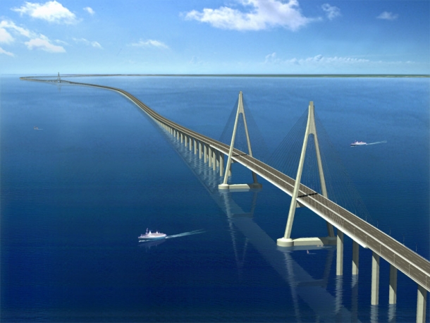 Мост в Восточно-Китайском море через залив Ханчжоувань