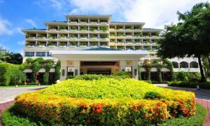 Отель Palm Beach Resort & Spa Sanya 5*, Санья
